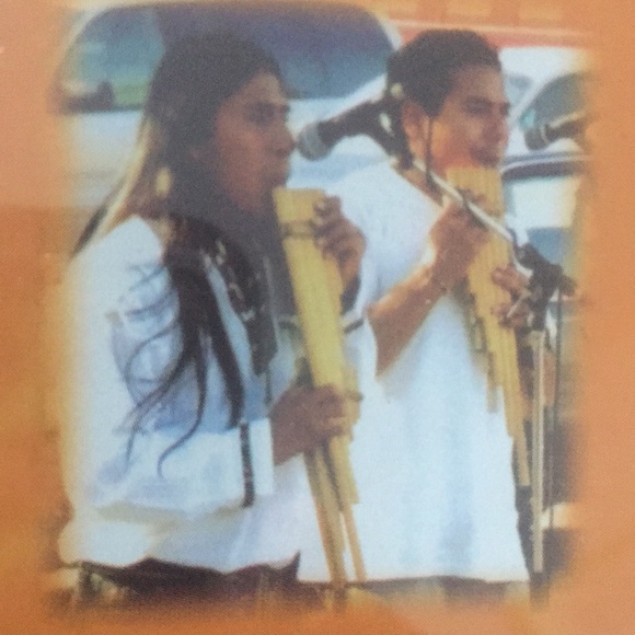 INSTRUMENTAL LATINO MUSIC 🔻 U.R. LATINO - Picture 4 of 5